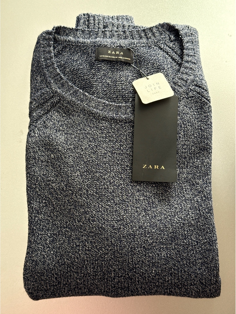 Zara Men's Navy Blue and white subtle Knit Sweater Size XL, New with Tag